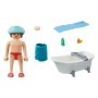 Figurina baiat in baie